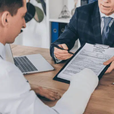 Worker filling a federal workers' compensation claims to the company management.